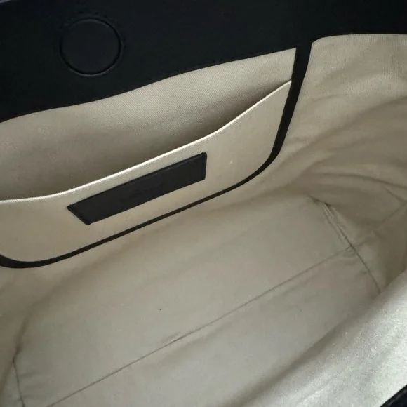 Linjer Black Leather Tote Bag - Picture 3 of 4